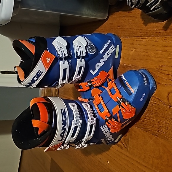 LANGE - Picture 2 of 6